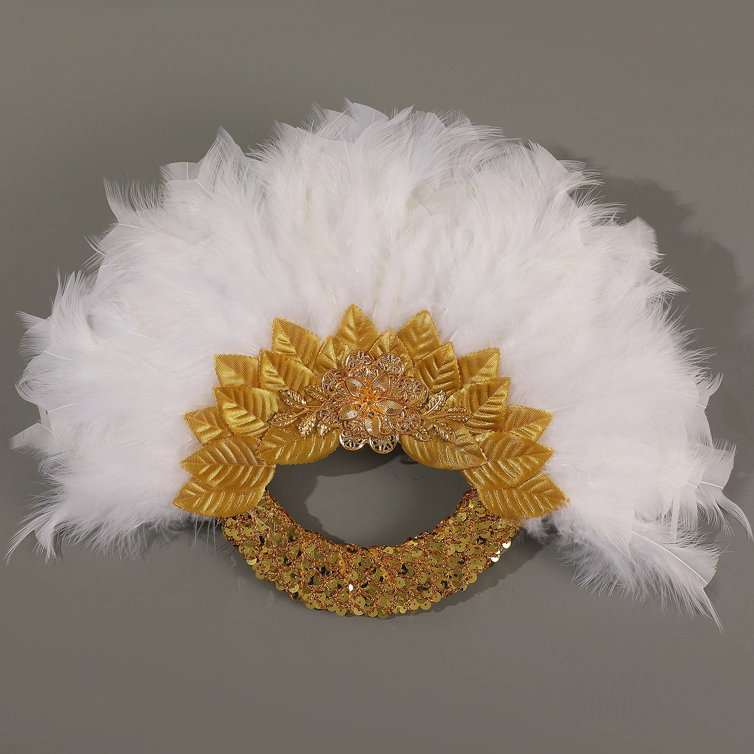 

Elegant and romantic wedding fan for the bride and groom - is very suitable for Valentine's Day and wedding decoration