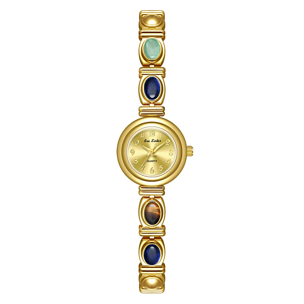 Luxury Vintage Woma… - image