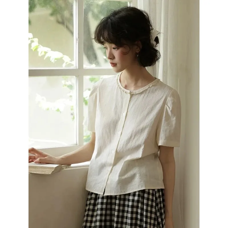 

Women's White Frill Trim Round Neck Short Sleeve Blouse