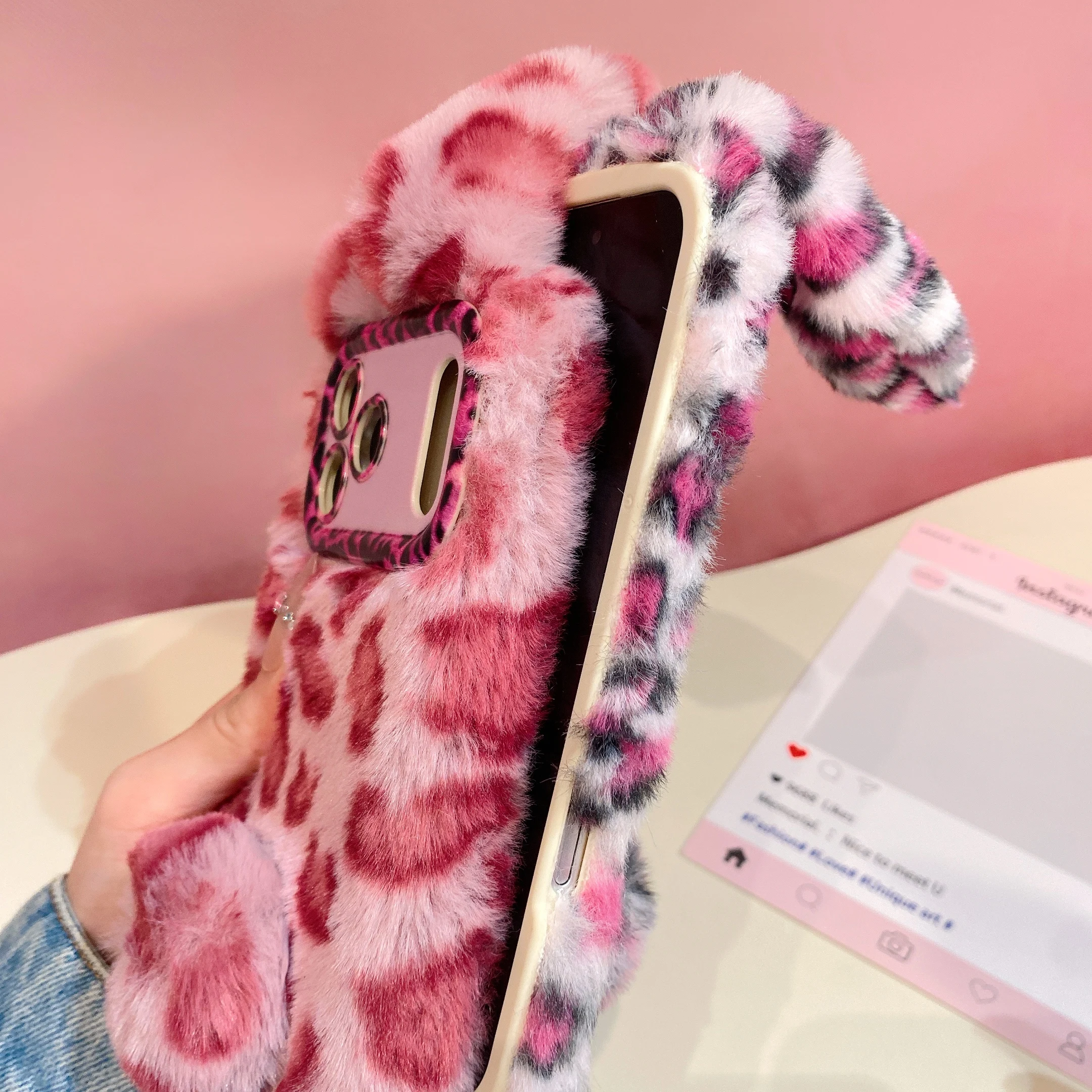 Casing Ponsel Bulu Lembut Moti - Phone Cases Europe ulasan dan harga