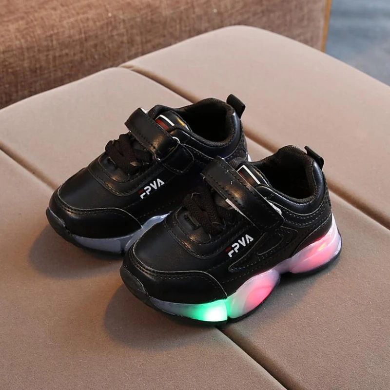 Child Sport Shoes Spring Luminous Fashion Breathable Kids Boys Net Shoes Girls LED Sneakers with Light Running Shoes Zapatillas