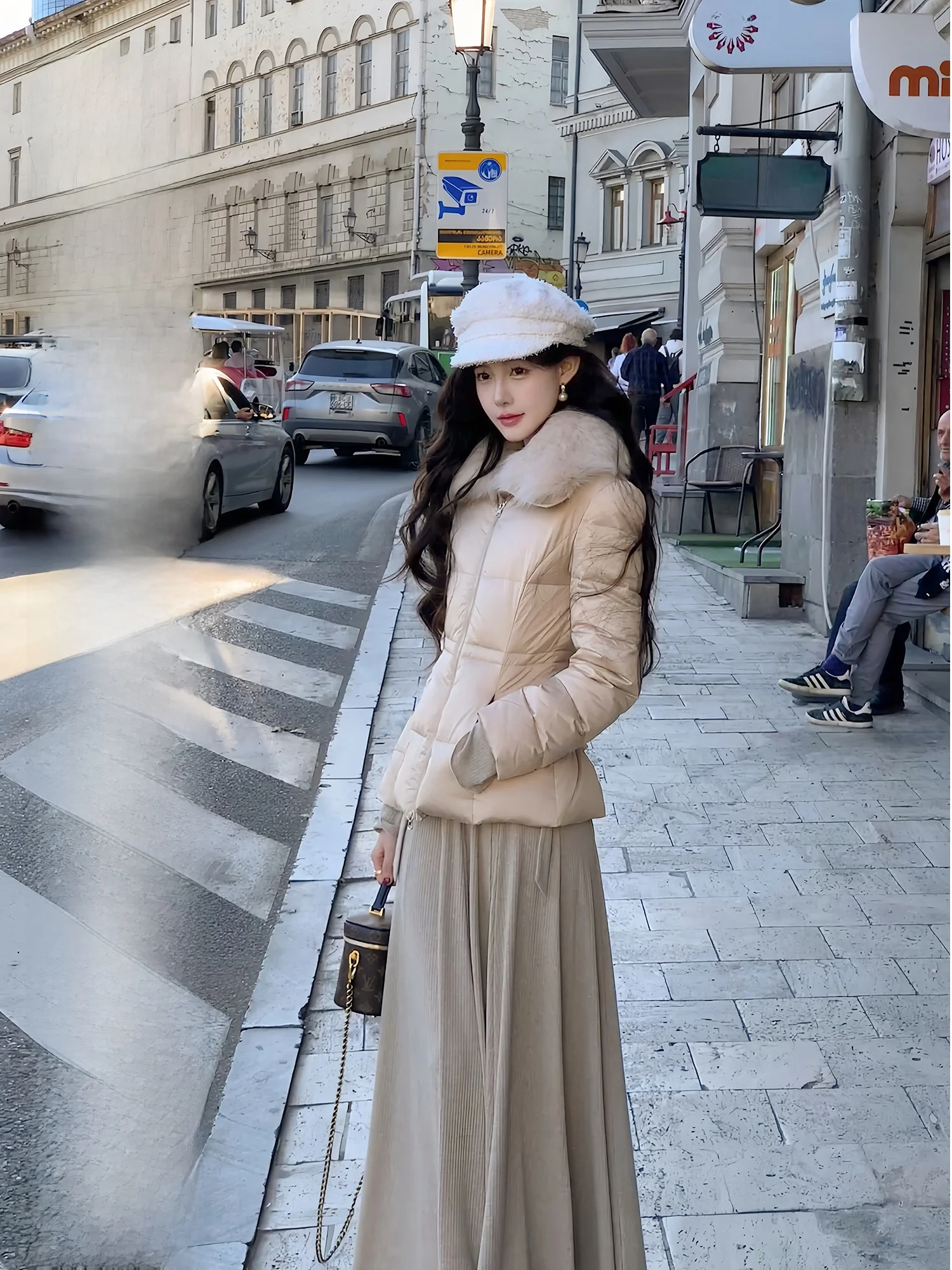 

Женское зимнее пальто с поясом, воротником-стойкой и утяжкой на талии, белое, с наполнителем из искусственного пуха, для женщин