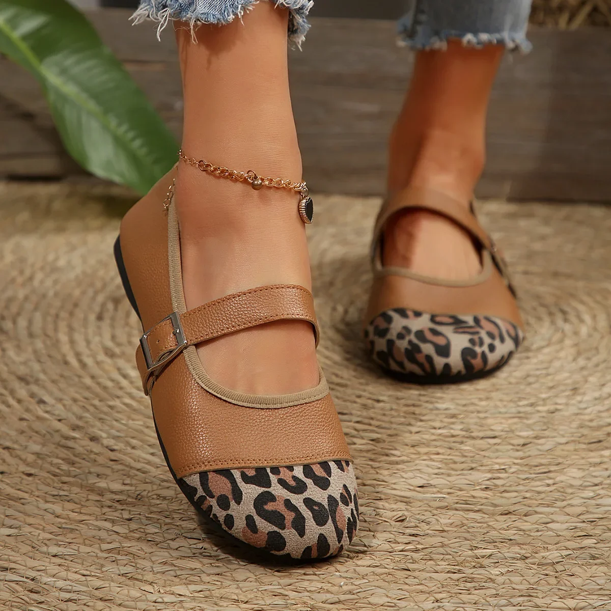 Leopard Print Mary Jane Women Shoes Flats 2025 New Round Toe Fashion Casual Breathable Retro Outdoor Flat Shoes Large Size 43