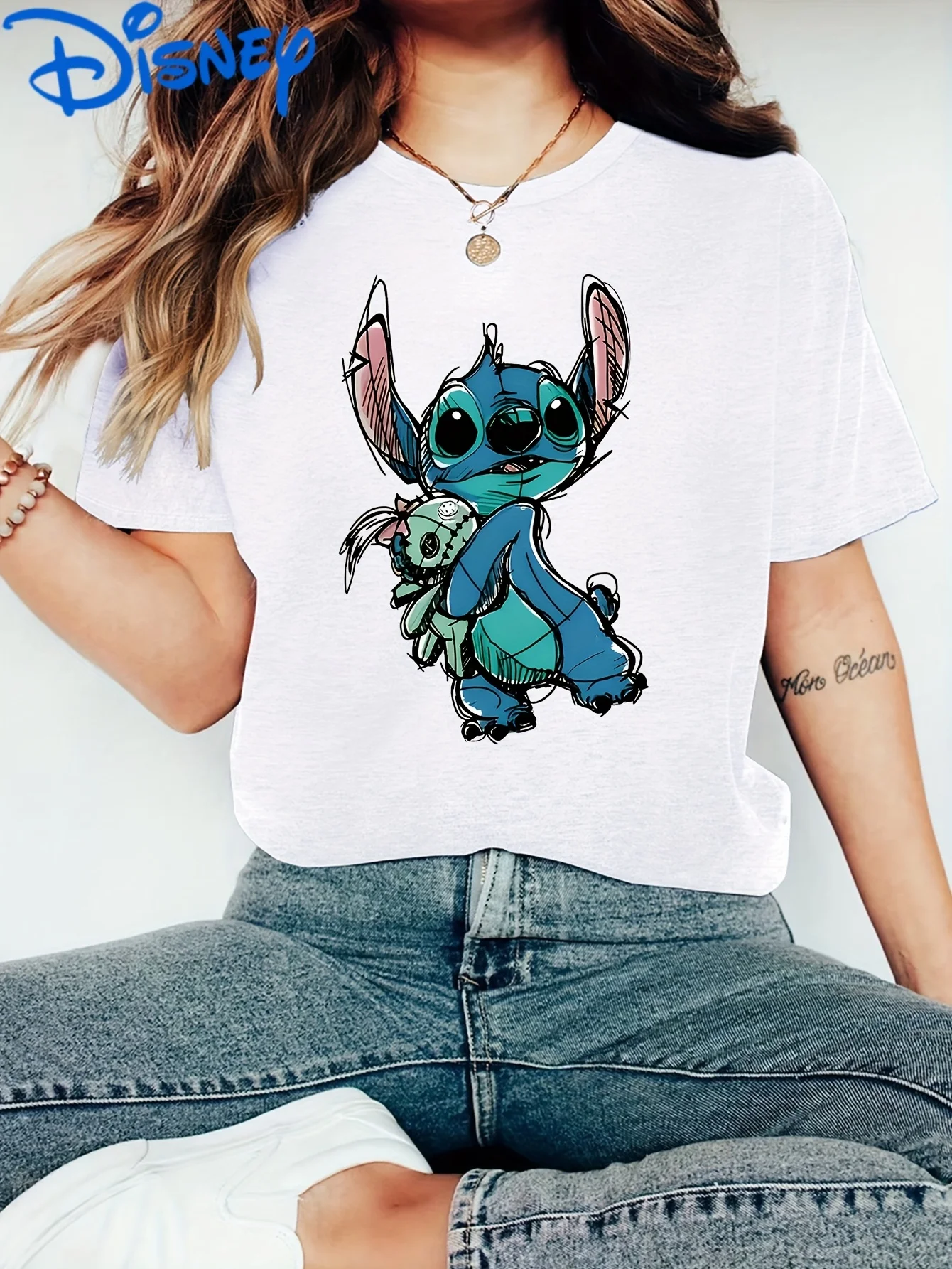 

Футболка с принтом мультфильмов Disney Stitch&Crump — мягкая и дышащая ткань, повседневный топ с короткими рукавами и круглым вырезом