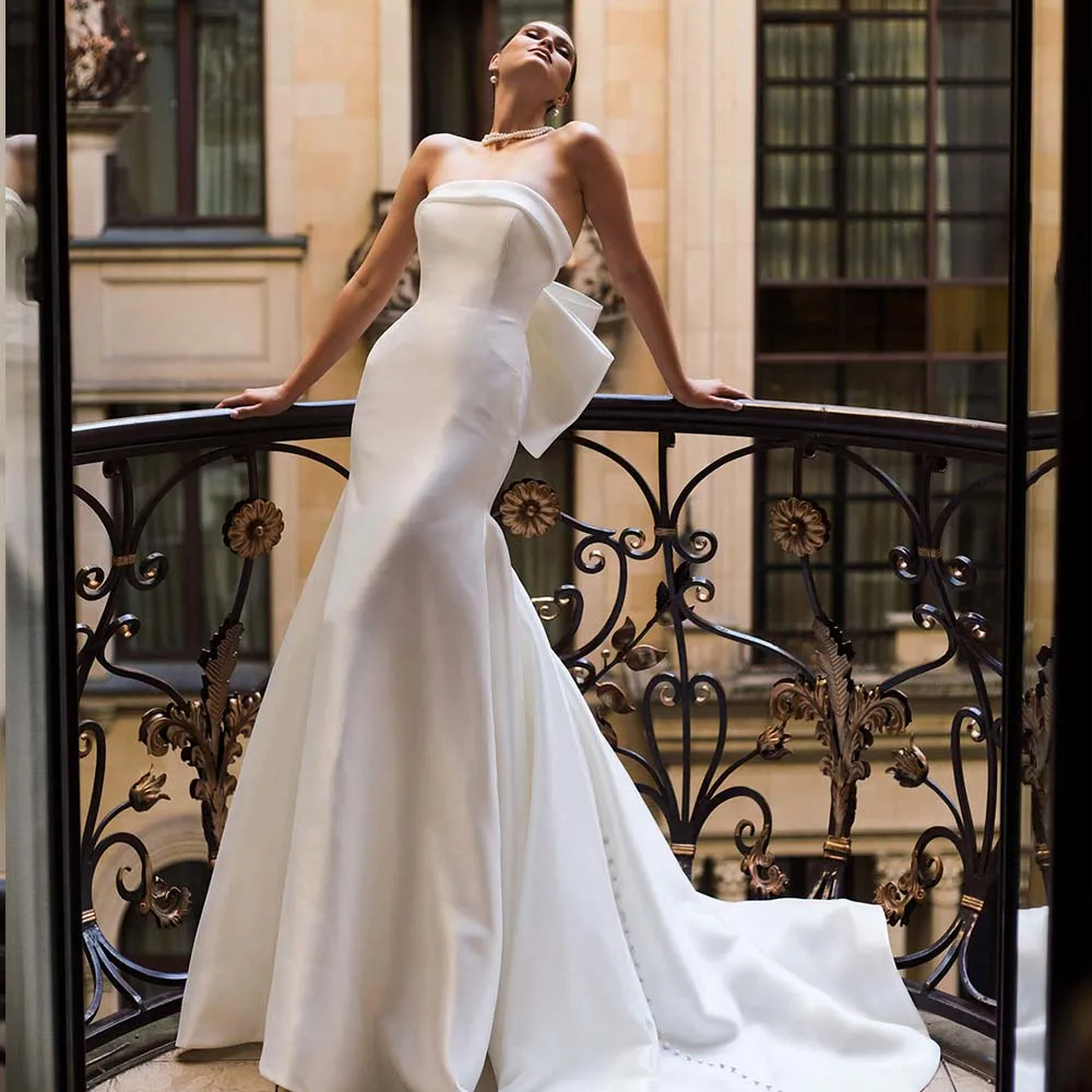 

Classic Customized Strapless Mermaid Beach Wedding Dress Sleeveless Detachable Bows With Train Brides Dress Vestidos De Novia