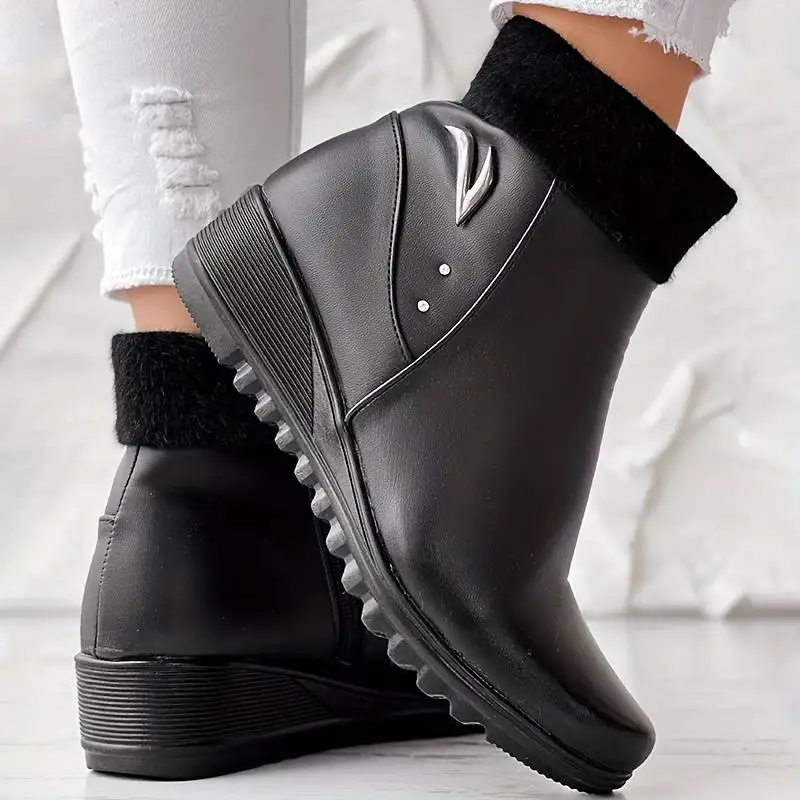 

Женские ботинки с круглым носком на большой танкетке и толстой подошве, зимние короткие плюшевые модные ботинки с низким вырезом, теплая женская обувь