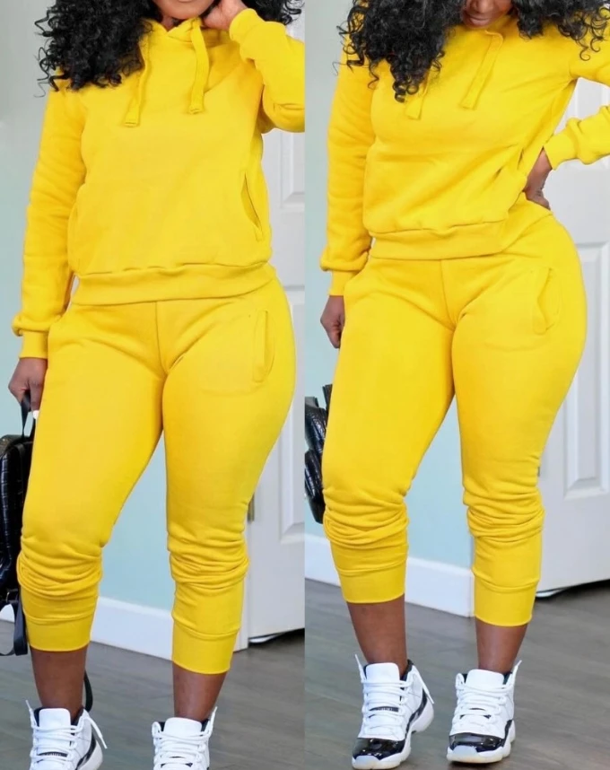 Women's Two Piece Autumn and Winter Solid Drawstring Long Sleeve Hooded Sweatshirt and Pocket Design Cuffed Sweatpants Set