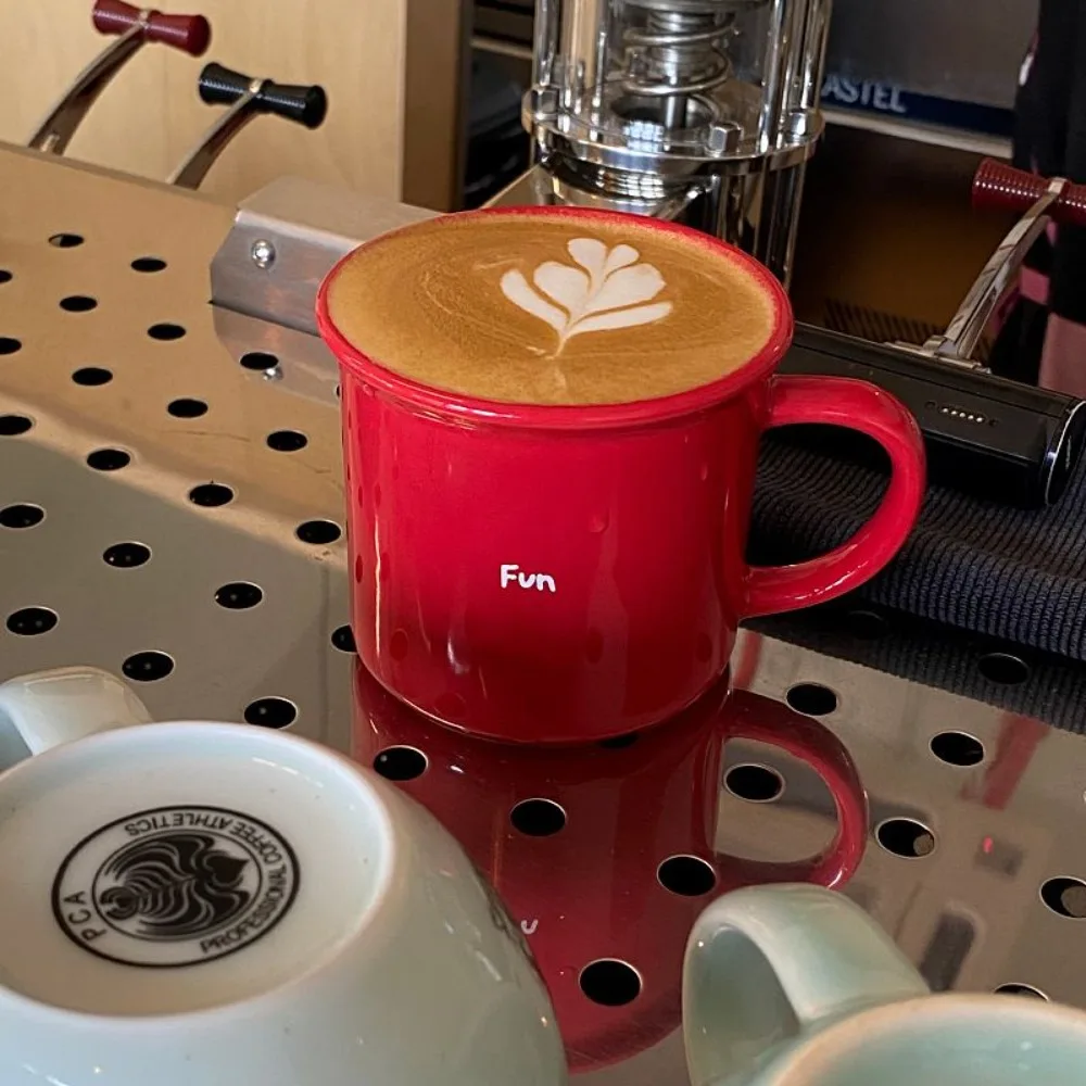 

Retro Red Niche Simple High-value Ceramic Mug Couple Coffee Cup Water Cup Cup Gift Drinkware