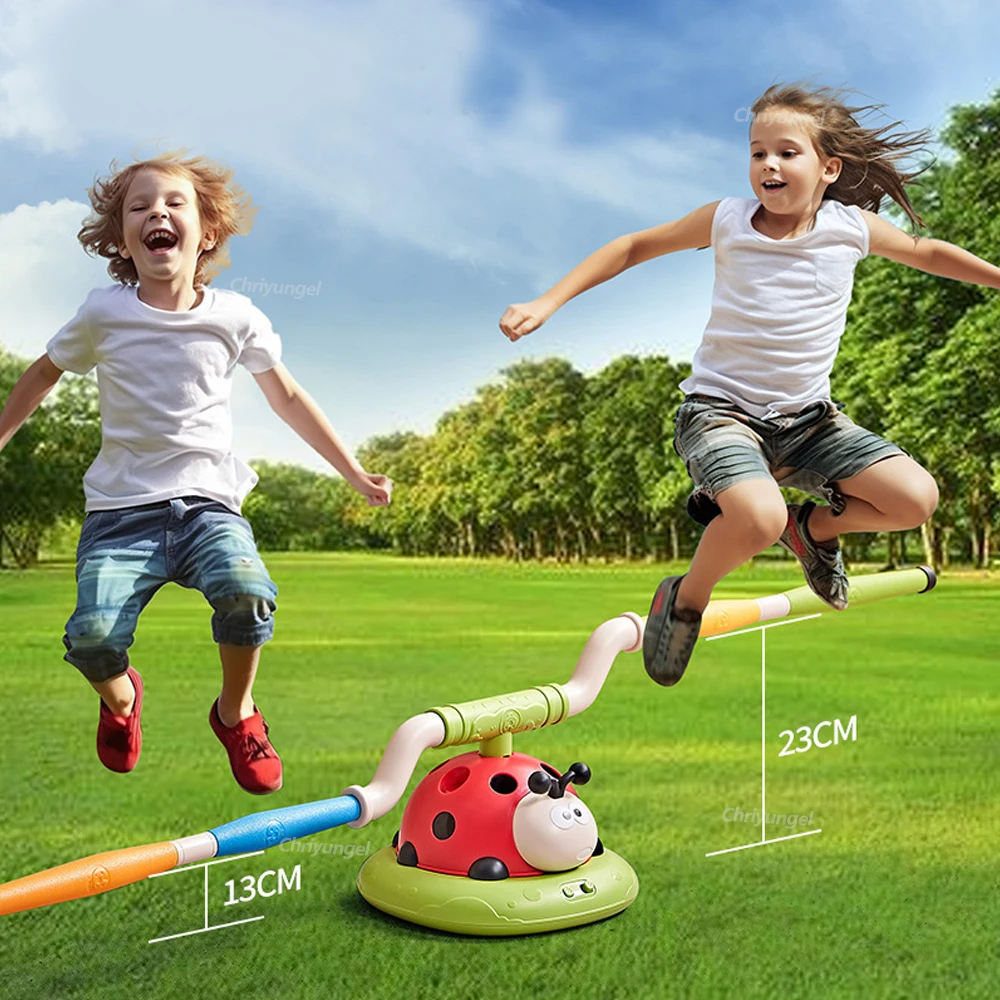 3-in-1 Musikalisches Springen-Sportspielzeug, Wurfring-Spiel, Spielzeug und Raketenwerfer für Kinder, Marienkäfer, Multifunktions-Außenmaschine, Geschenke