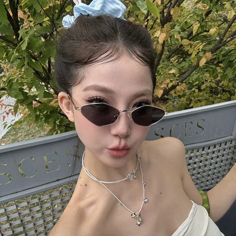 

Hiking 2pcs Hexagon Punk Small Frame Anti Light Glasses Women Fashion Metal Frame Polygon Shades Simple Style Eyewear UV400