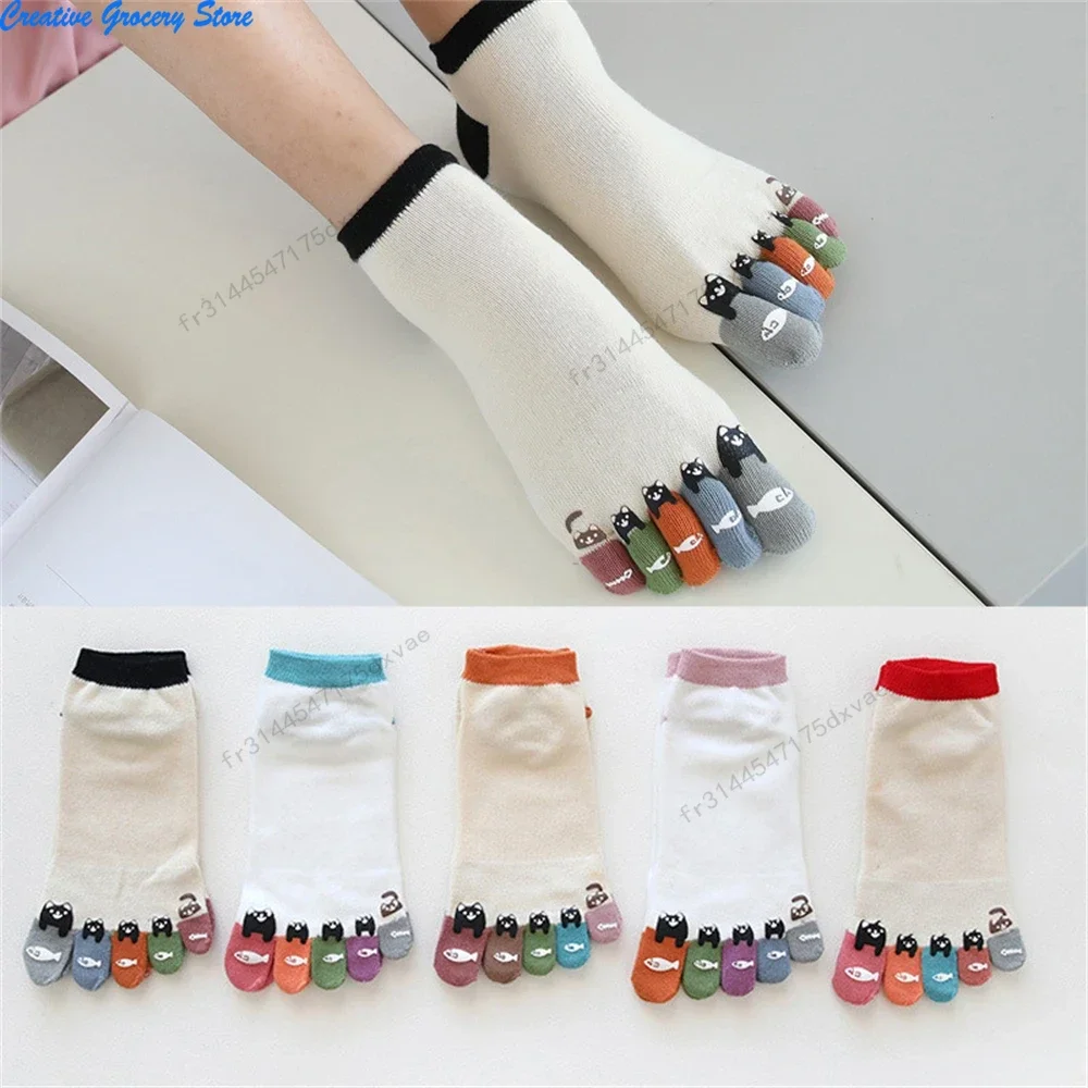 Calzini corti da donna in stile coreano Aohan, personalizzati con disegni a tema cartone animato, colorati, con dita separate, calzini per studentesse, vendita diretta dalla fabbrica.