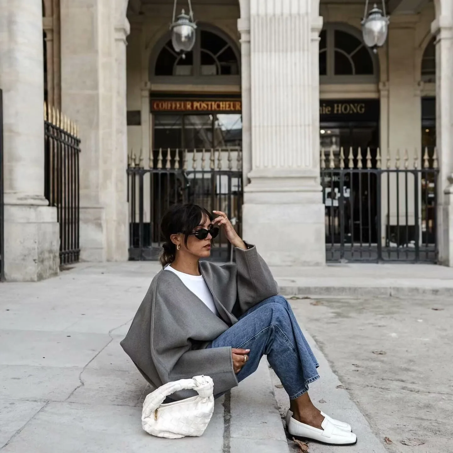 

Women's V-Neck Woolen Cardigan British Style Short Lazy Coat Autumn Winter European American Fashion