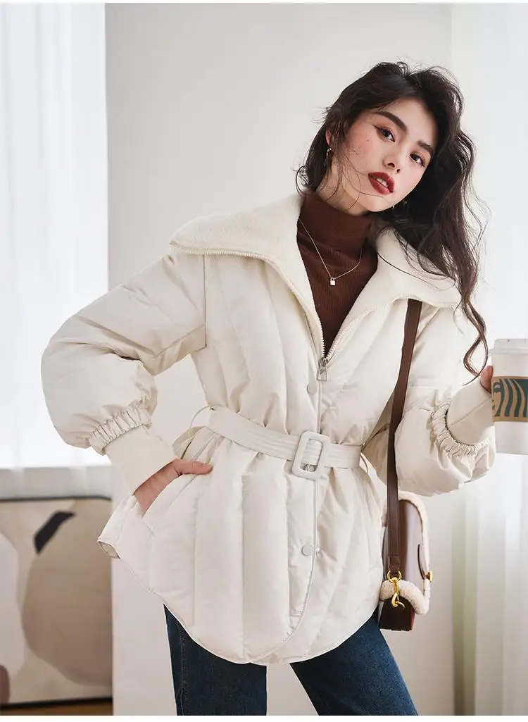 ฤดูหนาวใหม่ผู้หญิงลงเสื้อพลิกปกปลอมสองพร็อพลดน้ําหนักแจ็คเก็ต