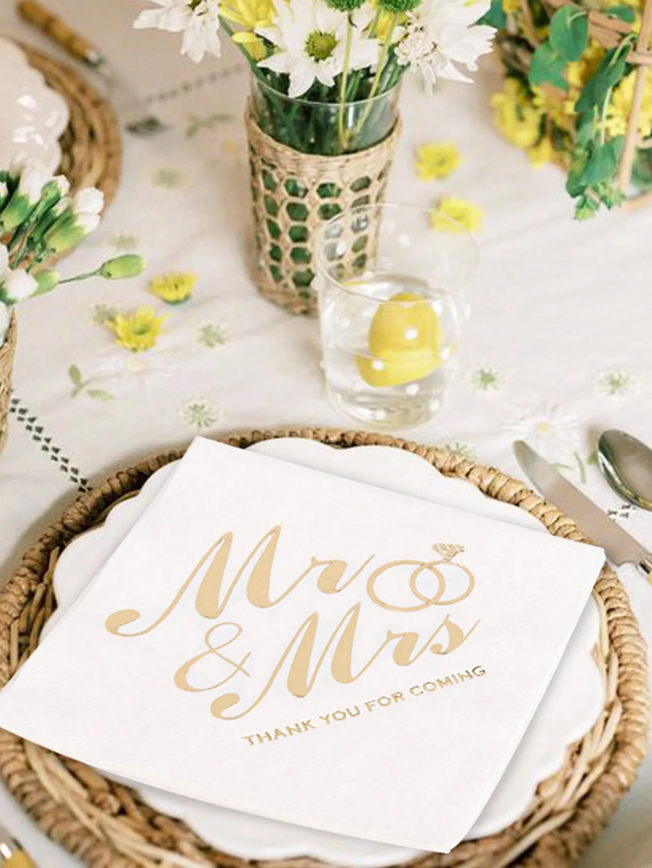 

25/100pcs Gold Foil 'Mr & Mrs' Disposable Napkins for Wedding, Party, Table Decor