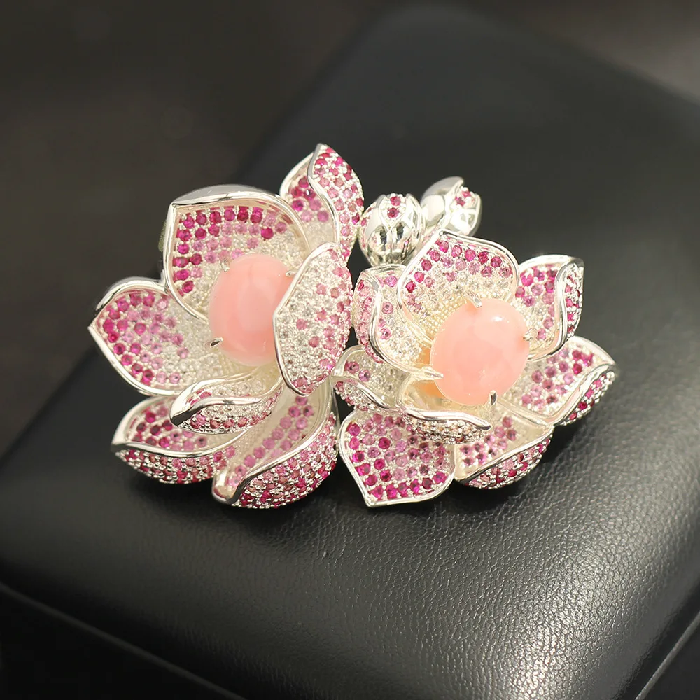 New National Style Heavy Industry Pink Diamond Water Lily Brooch Elegant Imitating Conch Pearl Flower Core Accessory for women