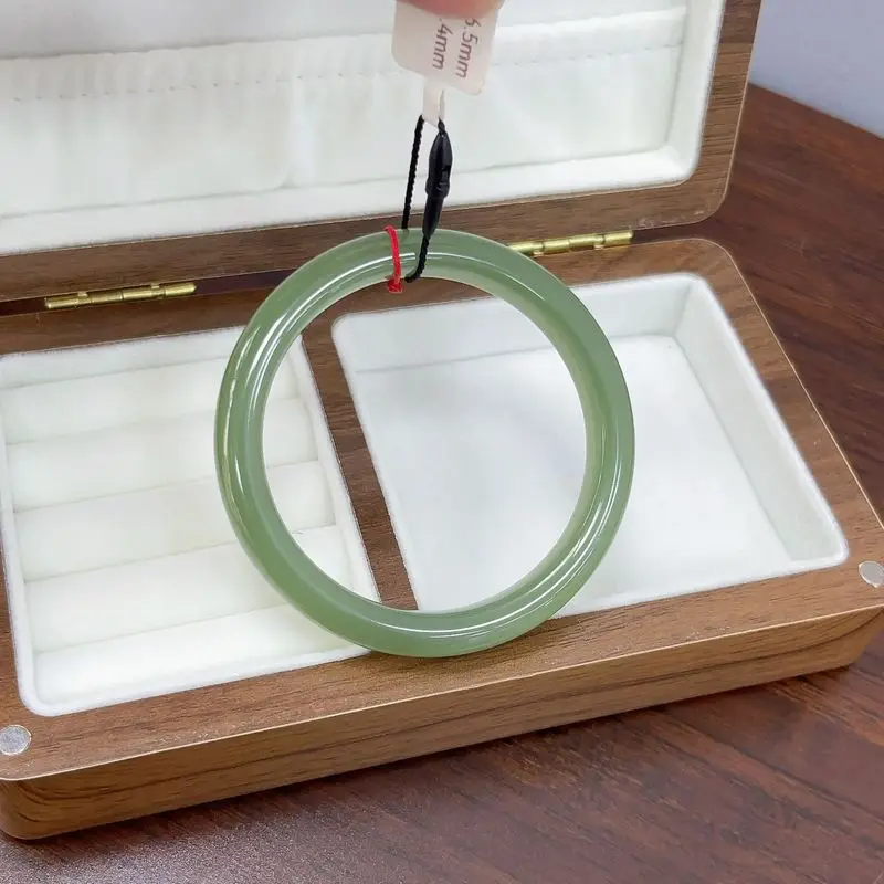 Hotan Jade Light Green Bracelet, New Style, Fashionable And Versatile