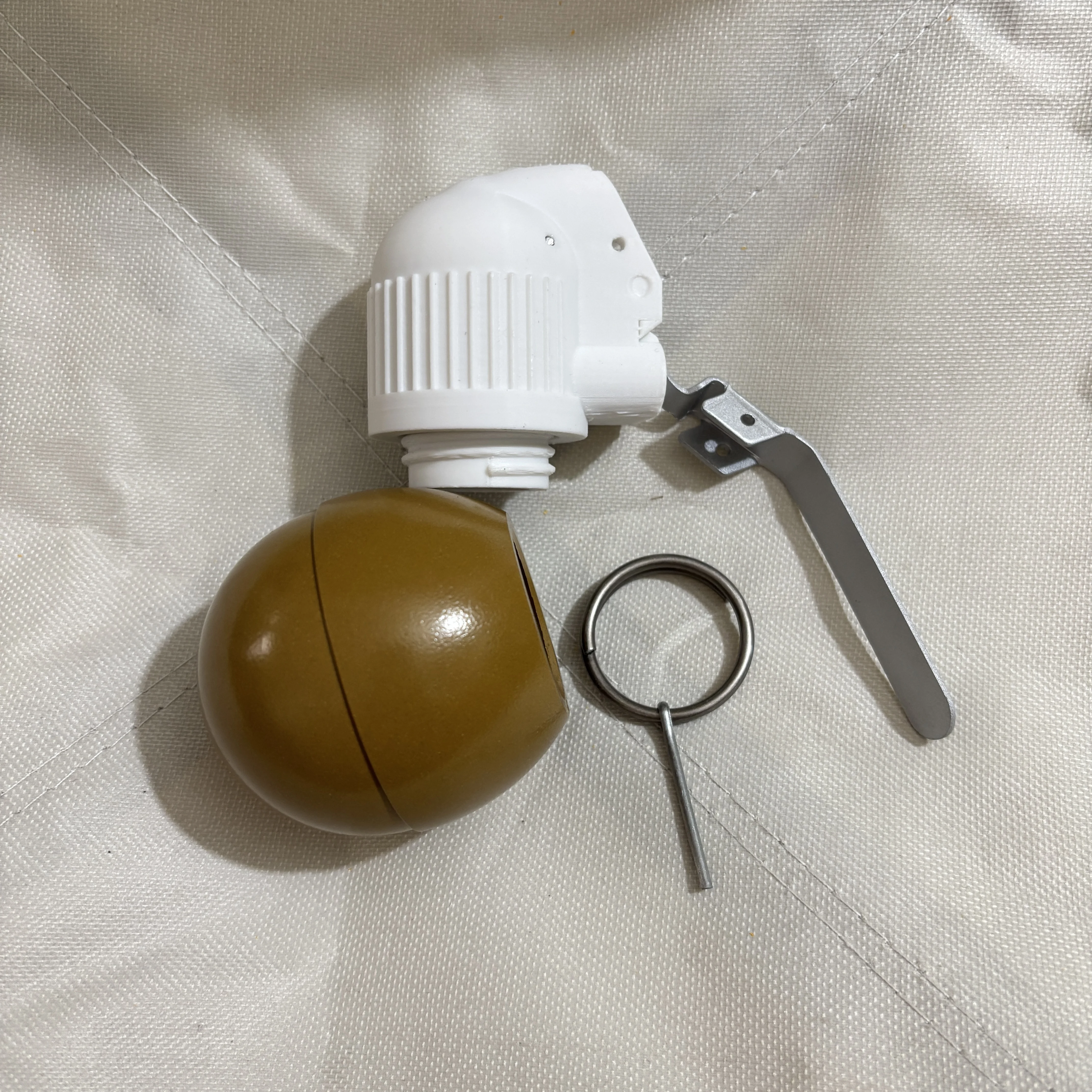 Film and Television Props RGN Metal Version Static Collection Model Toy No Function Canister Aids Handicrafts Gift
