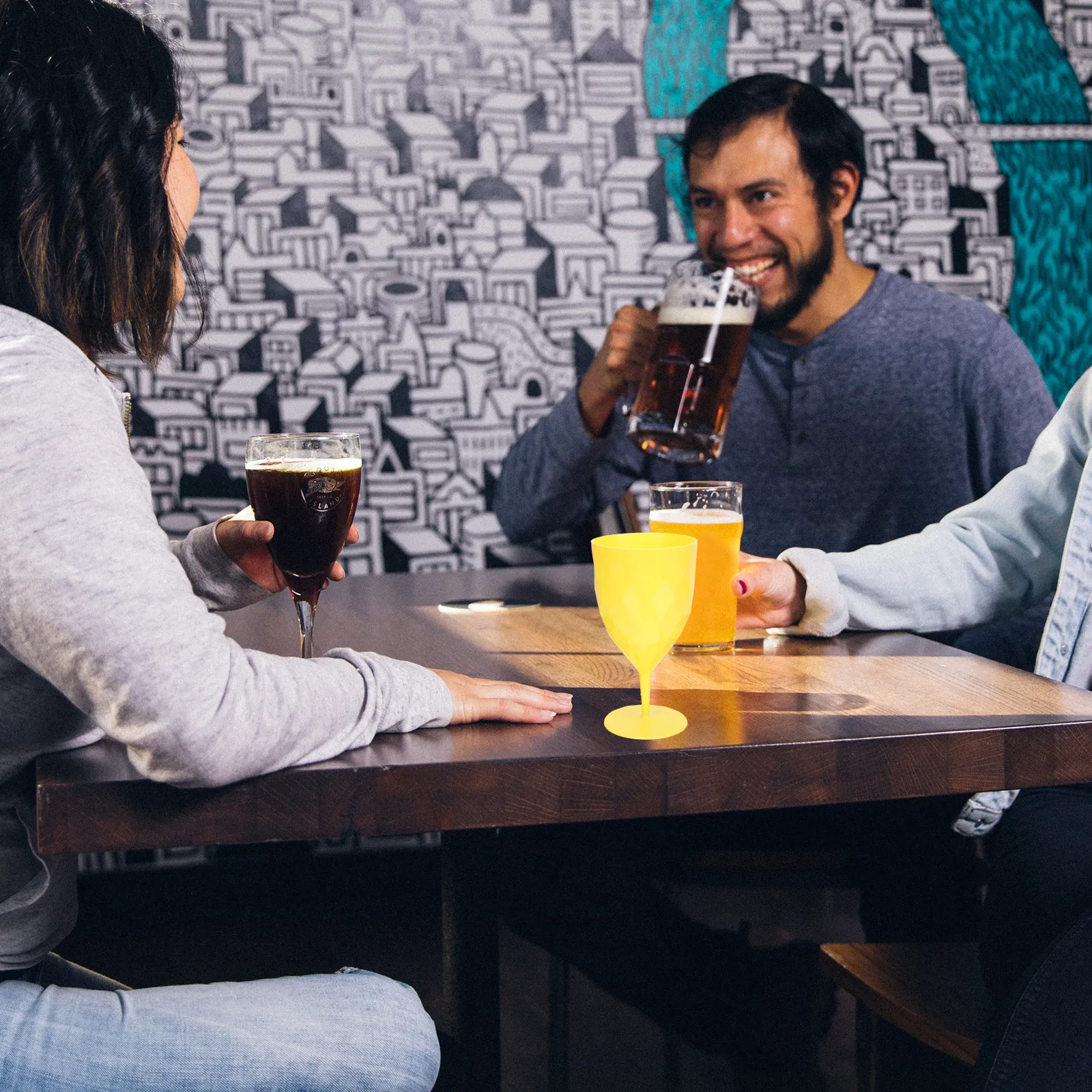 

6Pcs High Stem Wine Glasses Colorful Easter Party Cups Plastic Wine Goblets Cocktail Goblets Mixed Colors Party Cup