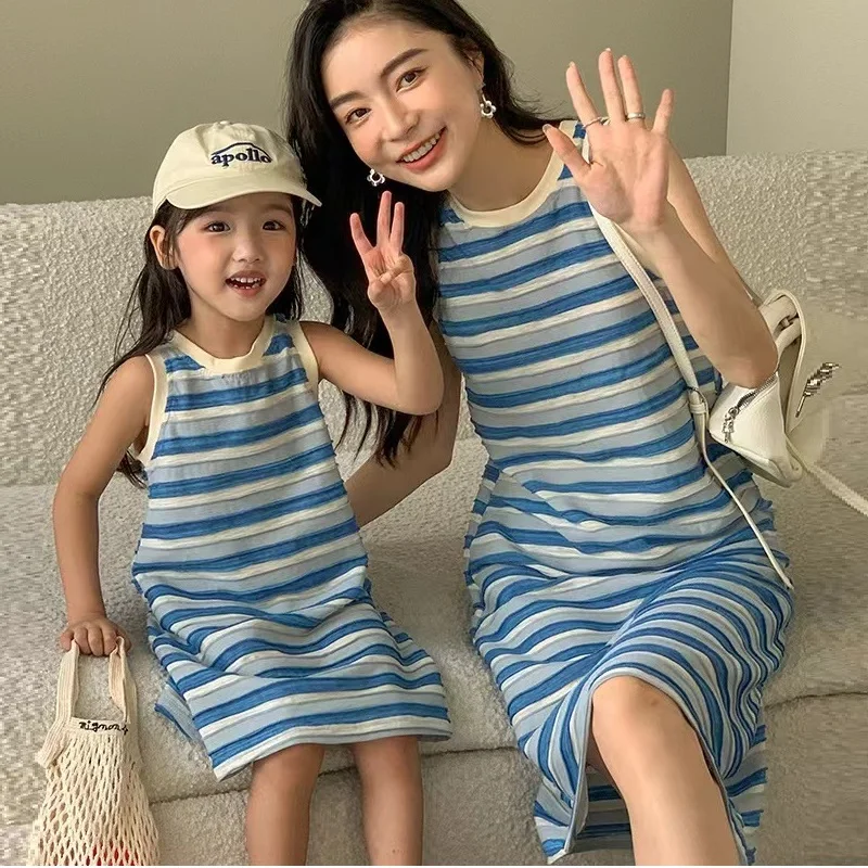 

Family Look Striped Mother Daughter Matching Dresses Mommy and Me Clothes Sleeveless Women Girls Cotton Dress Summer 2024