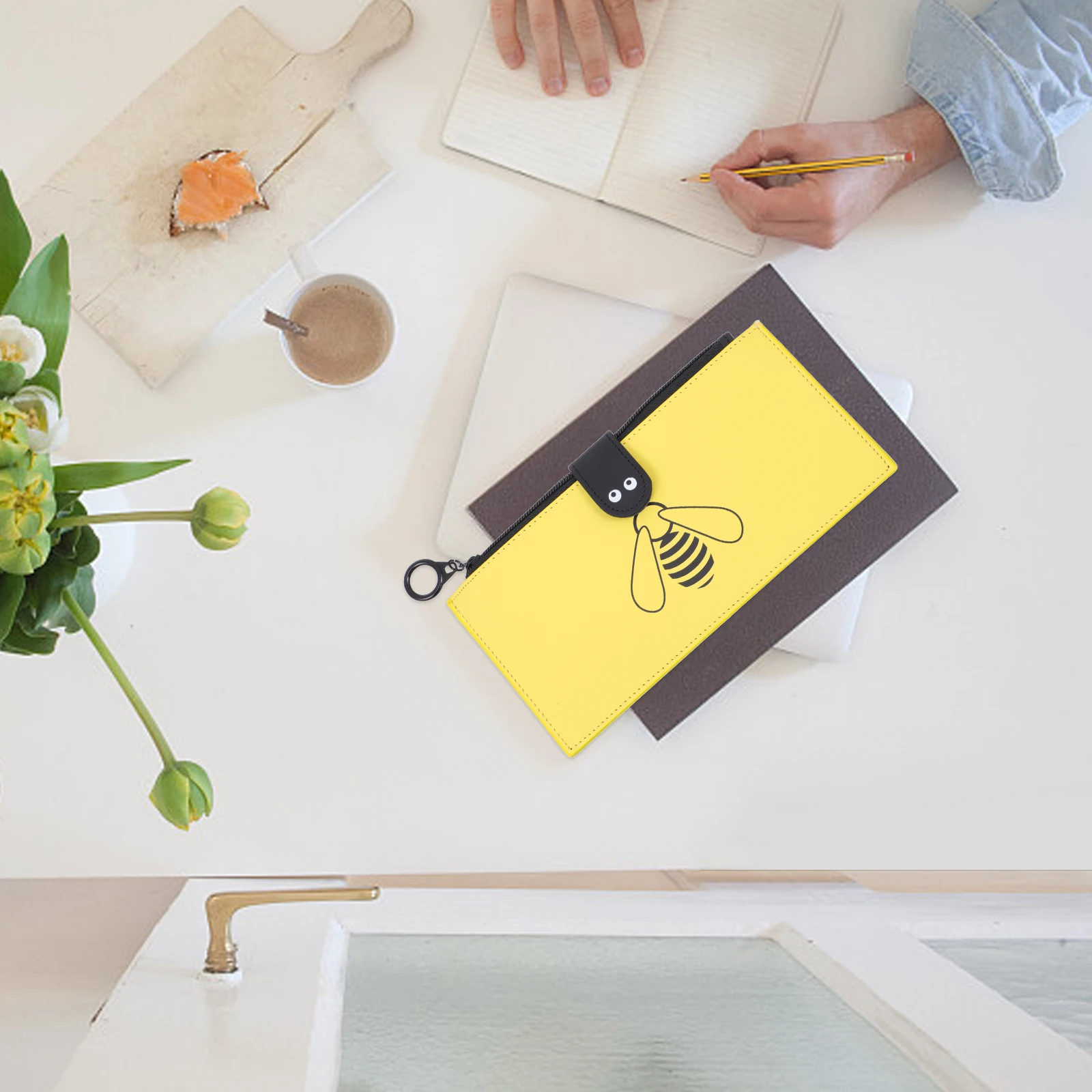 

Yellow Bee Printed Pencil Bag Large Capacity Stationery Organizer Portable Pen Holder Storage Pouch Pen Organizer