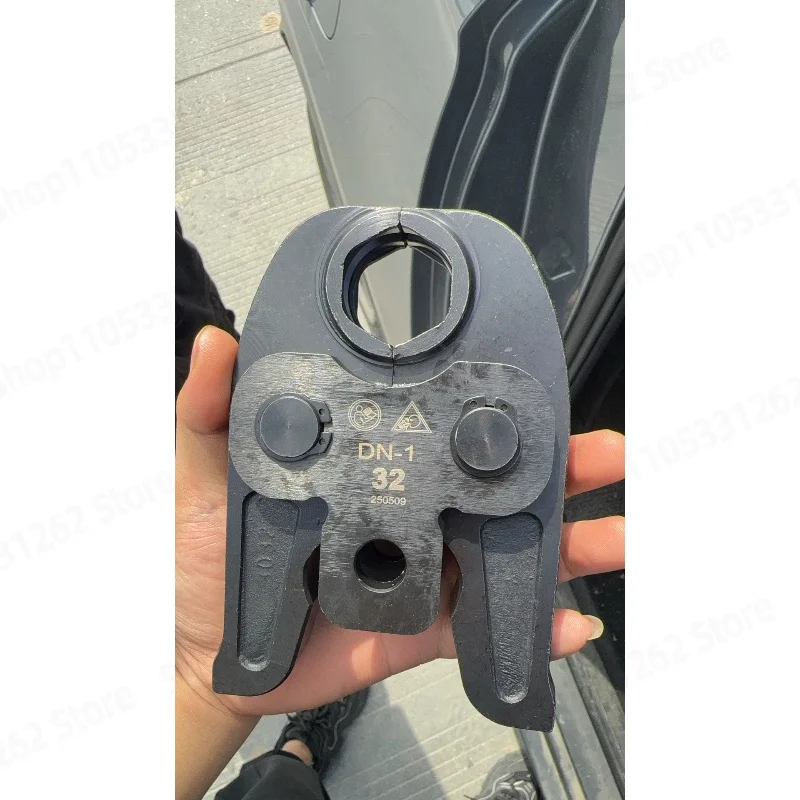 Electric Pipe CrimpingPliersScissor Type Clamping Die forStainless Steel Gas and AluminumPlastic PipeRing Stamping Dovetail Tool