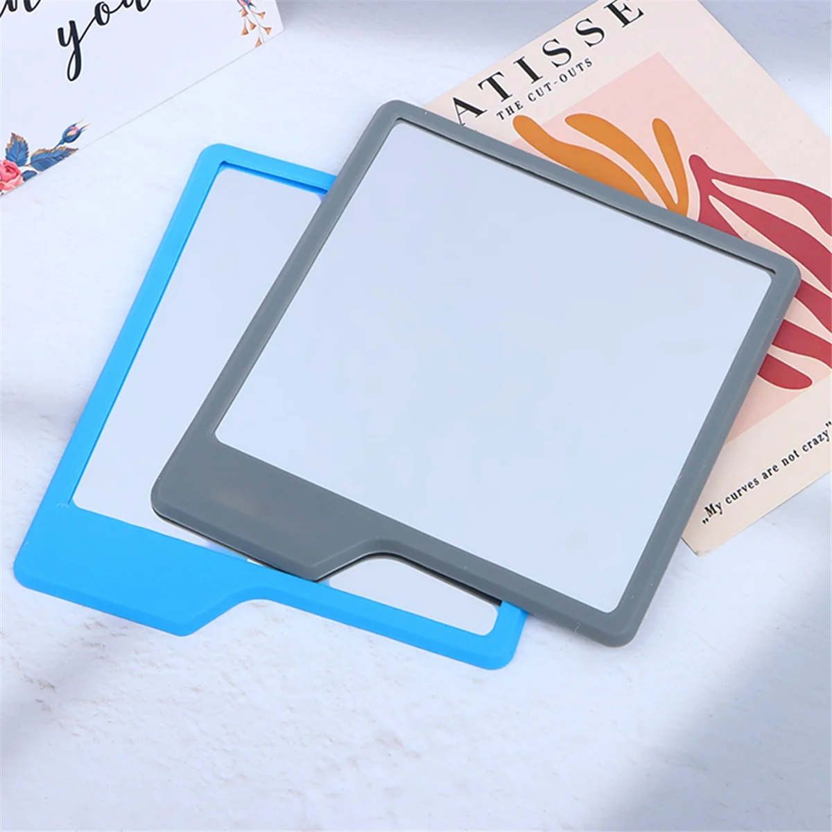 مرآة سيليكون عصرية سوداء ذاتية القبضات مرآة حلاقة مقاومة للكسر، دش مكياج من السيليكون، حمام للسفر