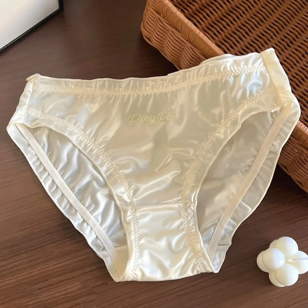 Comfortable Crystal Letter Ruffle Satin Panties Seamless Ice Silk Rhinestone Briefs Thin Mid Waist Women's Underpants Lady