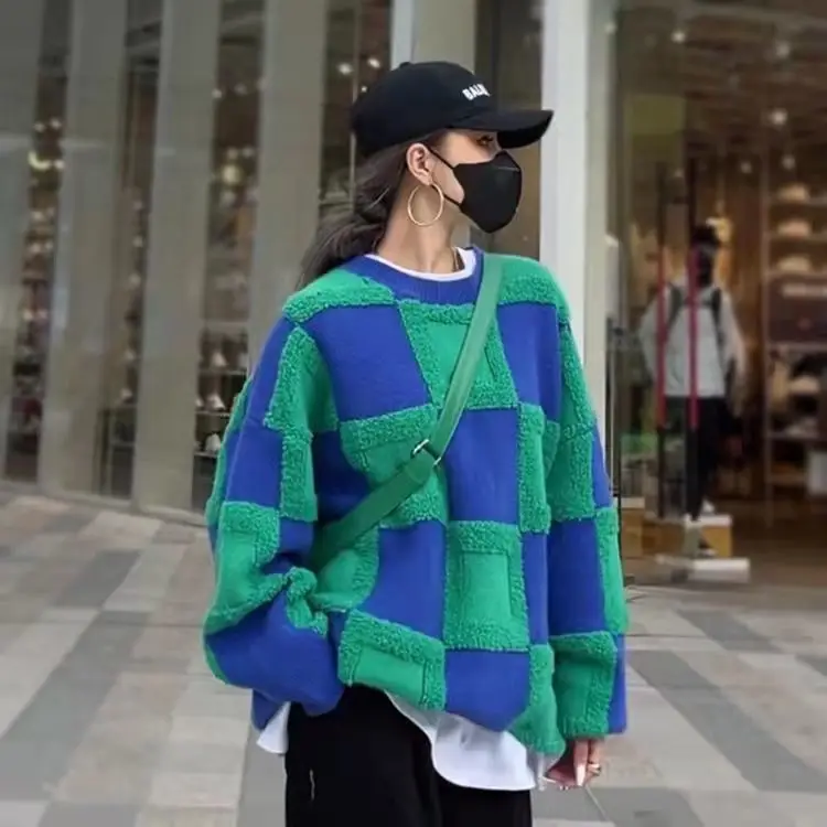 European Station 2023 Autumn/Winter New Contrast Knitted 3D Flocking Large Plaid Simple Lazy Sweater for Women