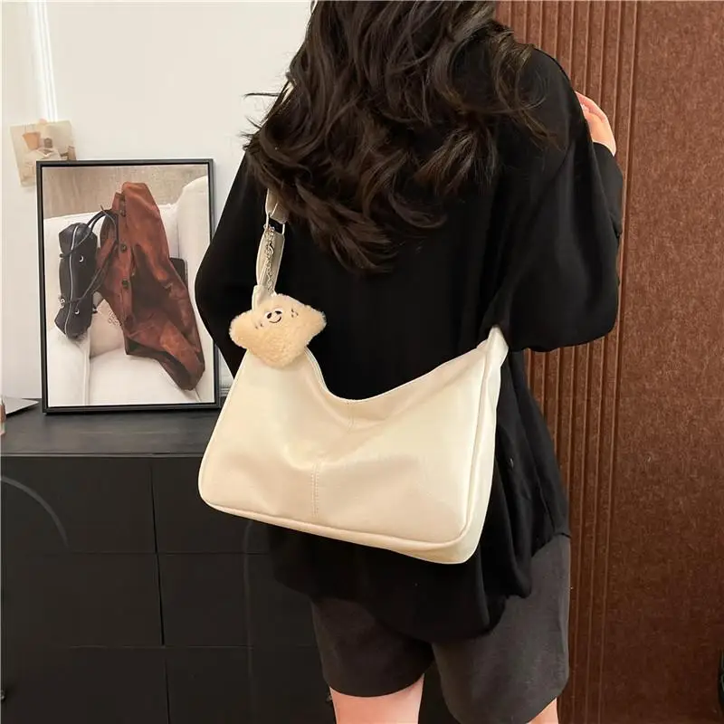 【MAX-22】Retro PU-Leder-Umhängetasche für Damen, große Kapazität, Unterarmtasche, modische, vielseitige Pendler-Einkaufstasche für Frauen, Geschenke – Detail 5