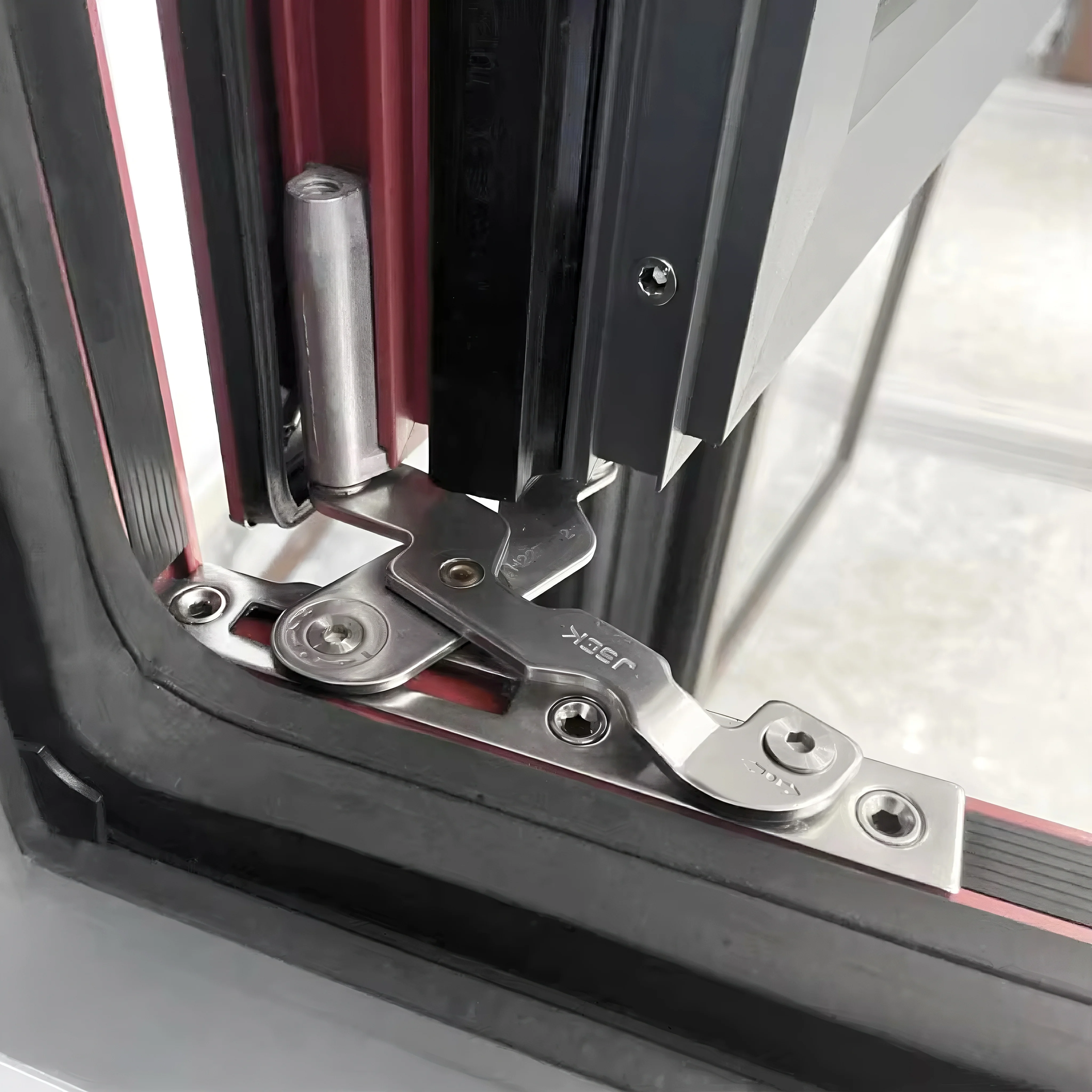 

Скрытая оконная петля из алюминиевого сплава — регулируемая 3D для окон UPVC/Alu, 180 ° Открытие, нагрузка 100 кг, коррозионная стойкость