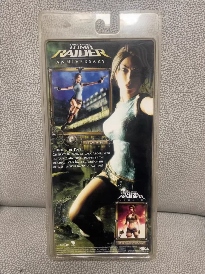 NECA ララ・クロフト（トゥームレイダー）アクションフィギュア - 新品未開封、希少で絶版の一点物コレクターズアイテム