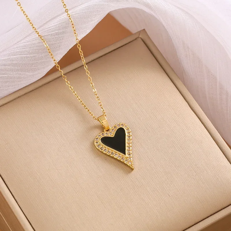 Универсальное, модное и свежее черно-белое ожерелье с подвеской «Любовь»