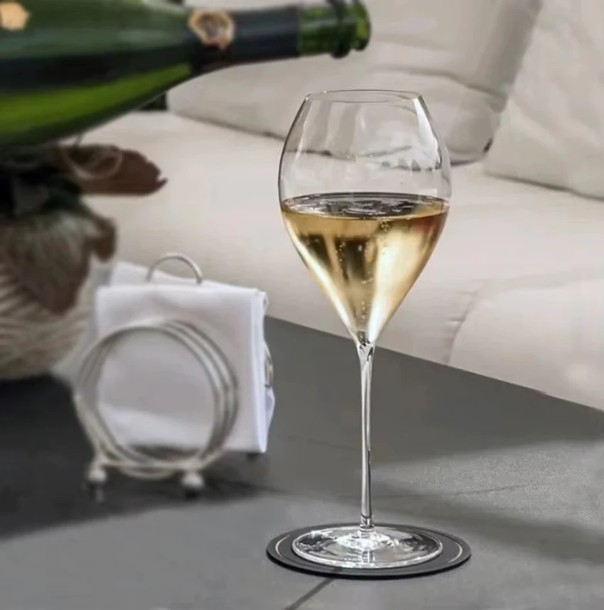

Ultra-thin Crystal Red Wine Glasses & Champagne Goblets Elegant Liqueur Cups Sparkling Barware for Home/Bar