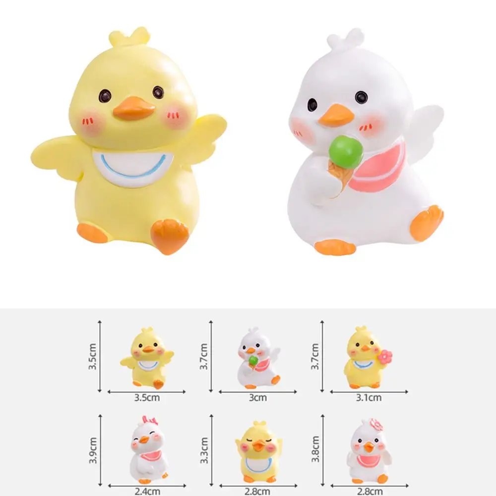 Cute Cartoon Duck Statue New Car Ornament DIY Crafts Miniature Duck Figurines Dollhouse Decoration Resin Micro Landscaping