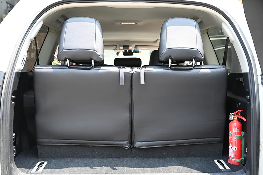 Full Set Durable Perforated Custom Fit Leather Car Seat Covers for toyota Land Cruiser Prado Gxr/vx 120 150