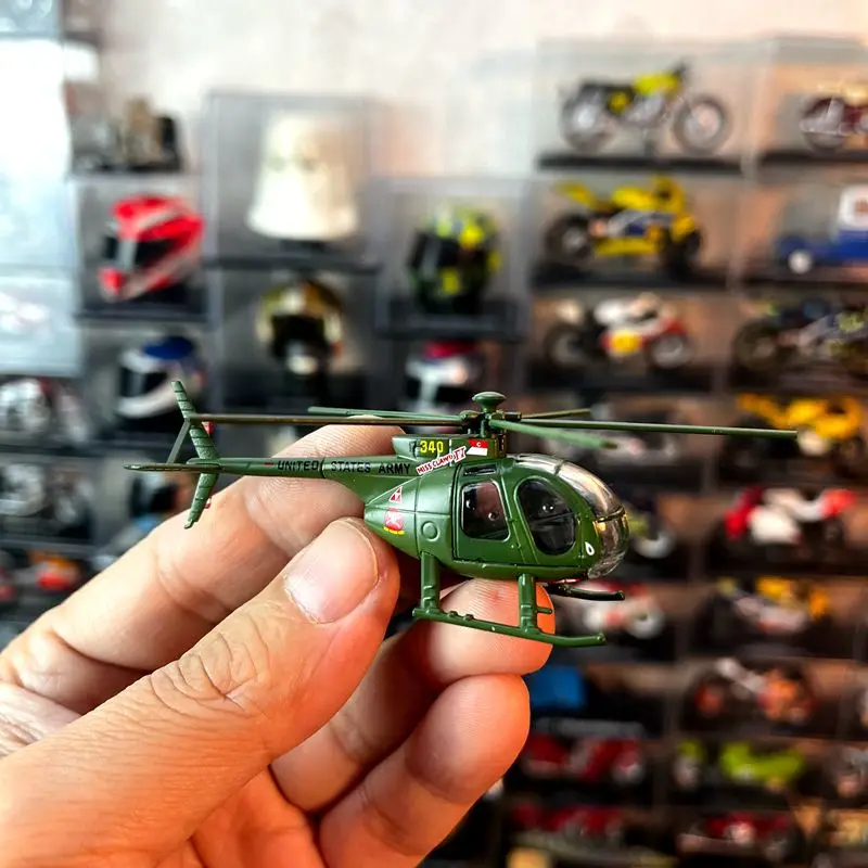 1: 100 alloy helicopter model bird OH-6A armed helicopter rotor aircraft finished ornament