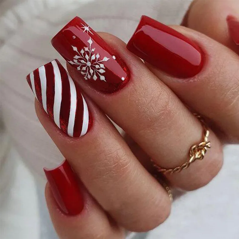 24Pcs Coffin Christmas Handmade Press on Nails Snow Tree Design Santa Claus False Nails New Year Fake Nails Red French Nail Art