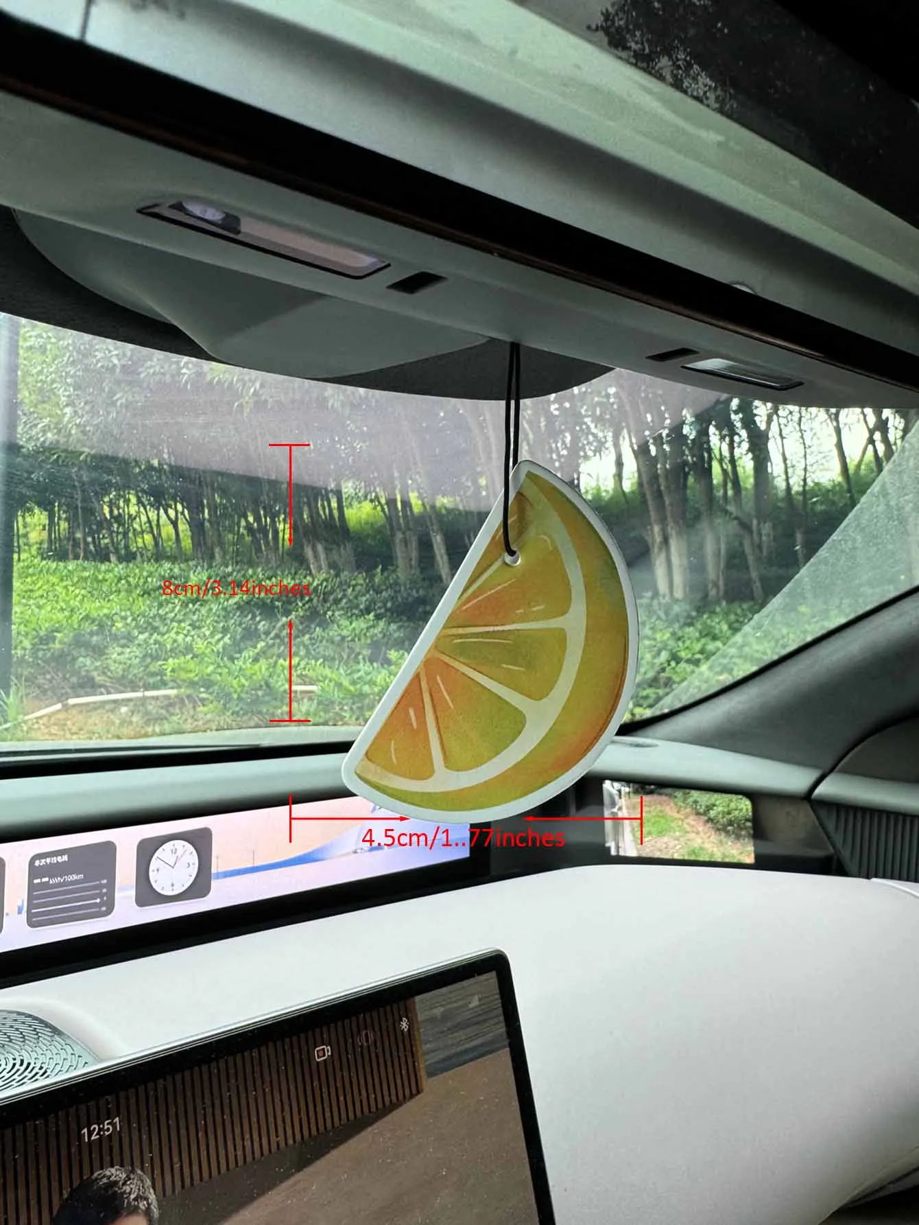 Lemon Design Hilton (Hotel Scent) Car Air Freshener |   Rearview Mirror Hanger & Dual-Purpose Air Vent Clip |   Natural Material Aromatherapy Tablets |   Long-Lasting Fragrance for 90 Days |   Alcohol-Free |   Not Afraid of Direct Exposure to the Sun |   Designed Specifically for Odor Removal in Cars, Closets, and Bathrooms. |   Cartoon Animation Graphics |   Unisex |   Luxury-Grade Fragrance |   The Same Marine Fragrance Used in Five-Star Hotels