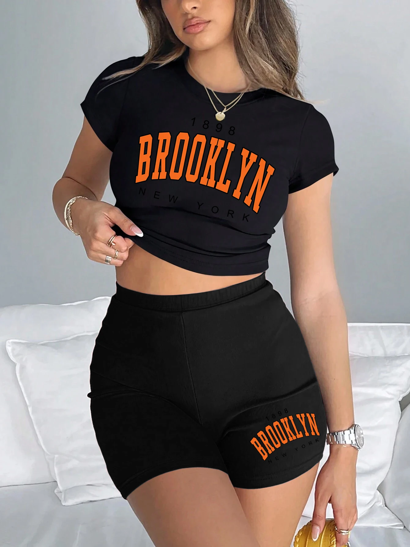 1898 Brooklyn Letter Print Womens Slim T-Shirts & Shorts Two Pieces Set Crop Tops Fashion Soft Comfortable Casual Clothes New