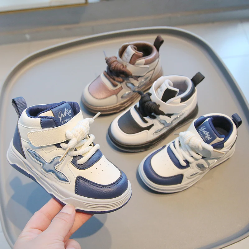

Children's Sports Shoes 2025 Spring Autumn Boys' Casual Board Shoes High Top Lightweight Girls' Bread Soft Soled Baby Shoes