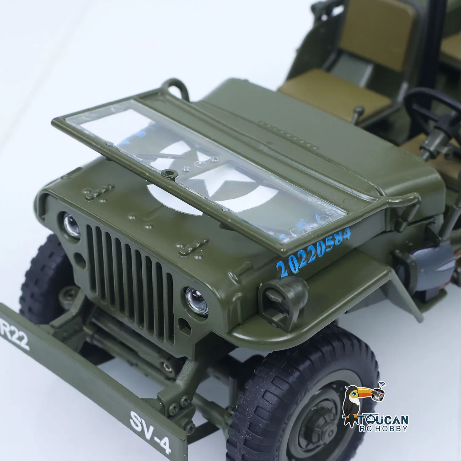 おもちゃ 4x4 RTR 1/16 ラジコン オフロードカー 電動RCミリタリートラックモデル メタルシェル ドライブシャフト ライトシステム