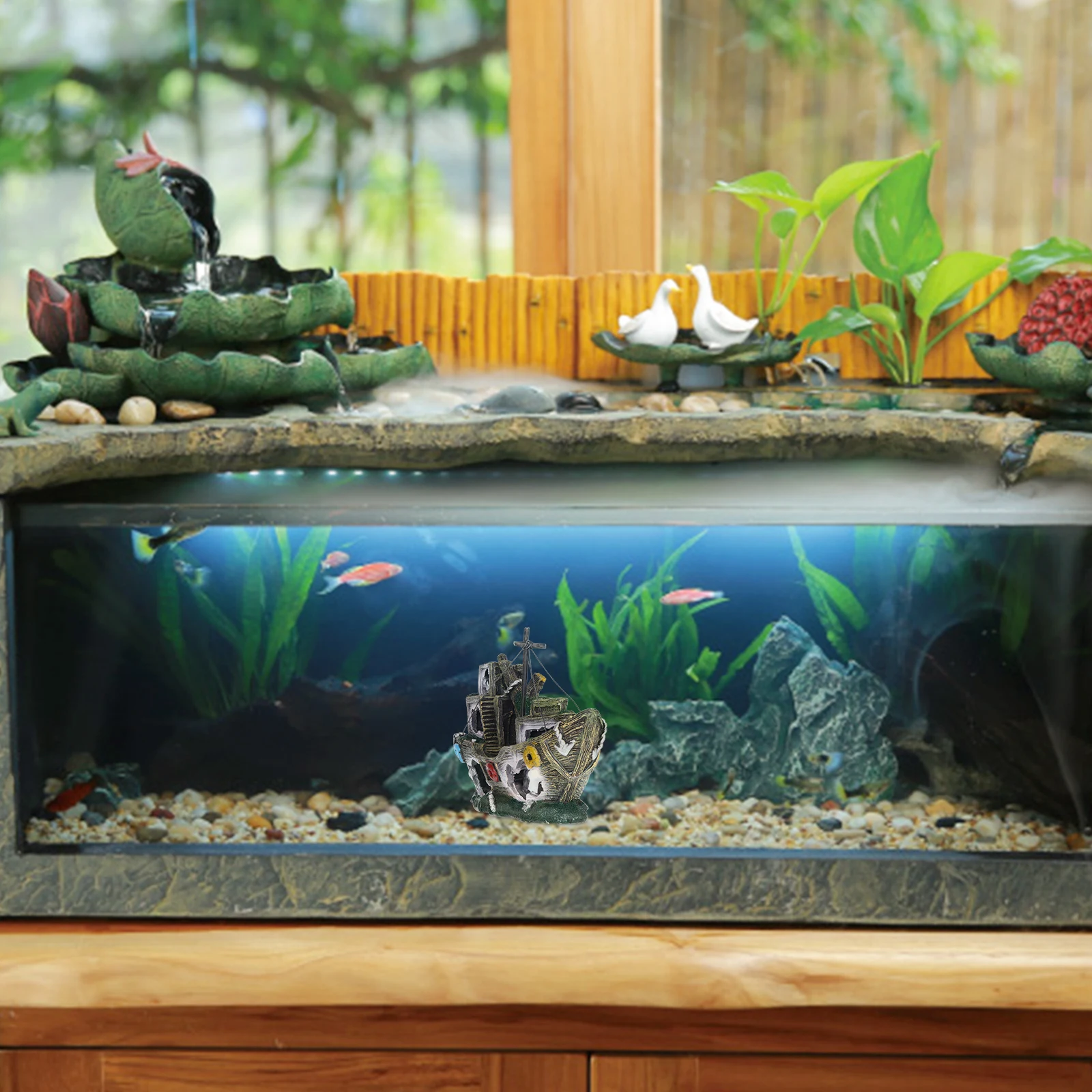 

1Pcs Aquarium Resin Sunken Ship Craft Adornment Durable Fish Tank Wreck Decoration Realistic Underwater Ornament for Fish Tank