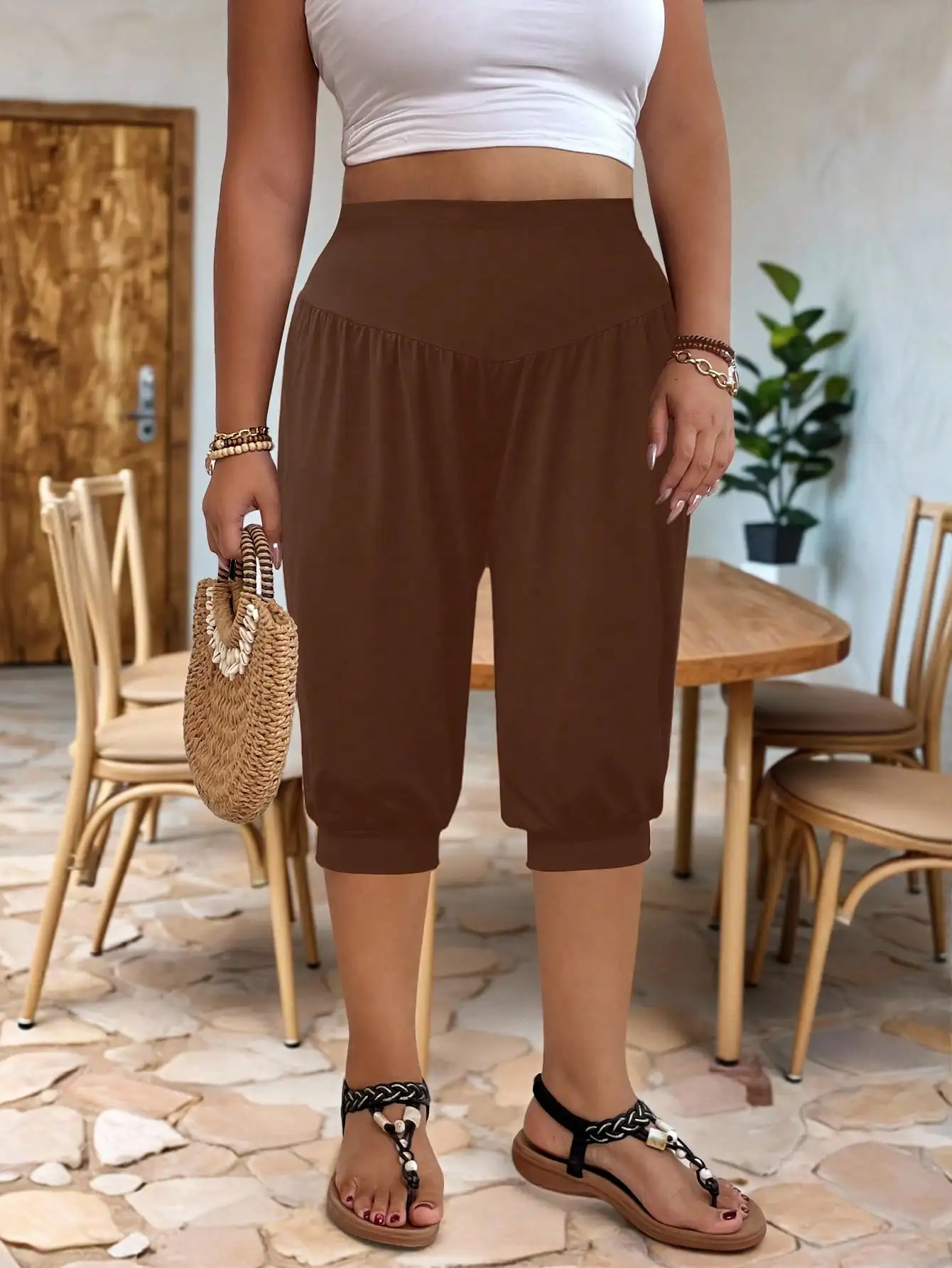Women's Plus Size Cross High Waist Capri Harem Pants, Loose Elastic Cuff Casual Curvy Lounge Cropped Trousers view 4