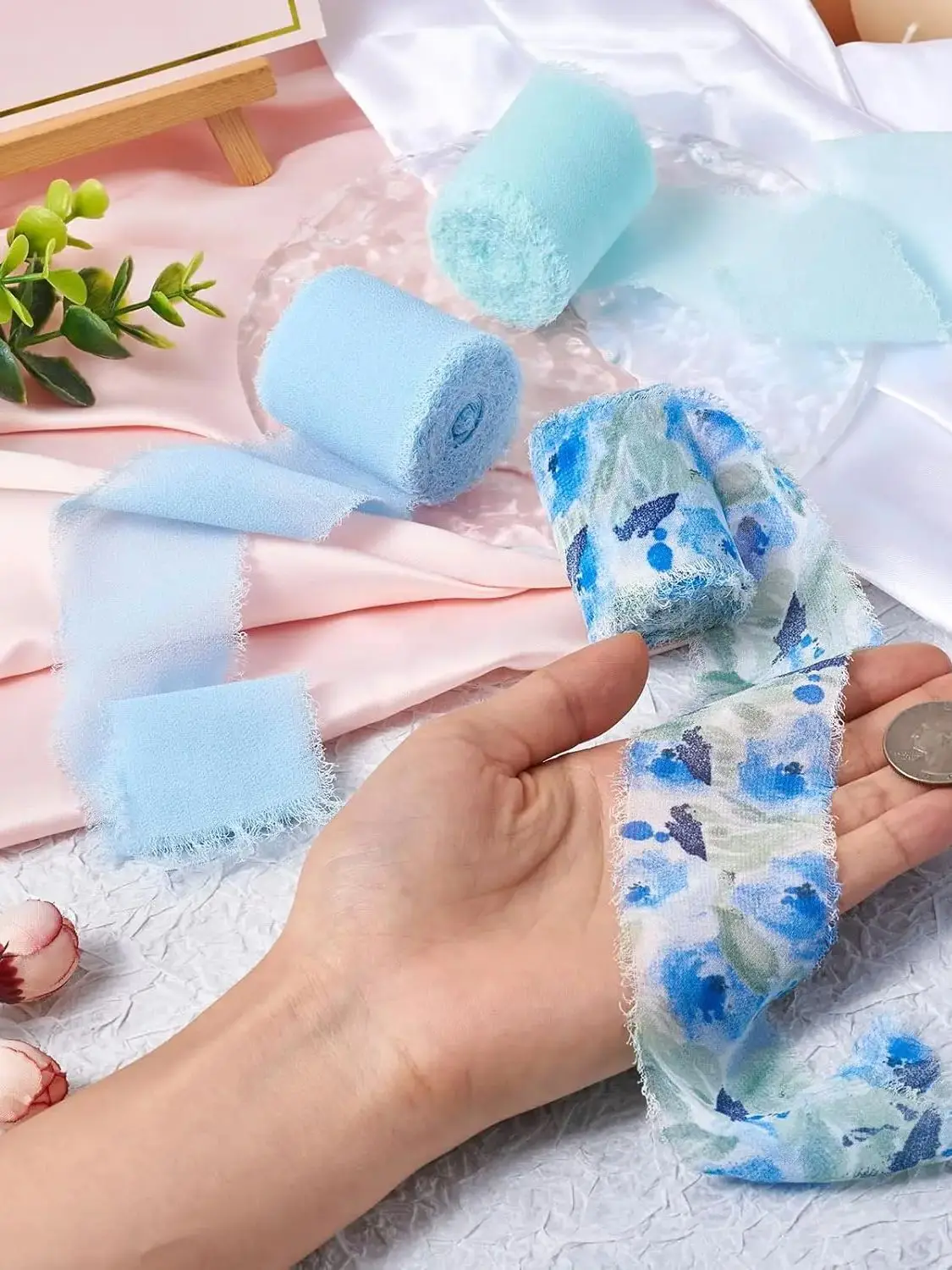 1 Rolle 5m*4cm Ausgefranstes Satinband mit handbedruckten Blumen aus Chiffon-Seide für Hochzeitssträuße, Geburtstagsfeiern und DIY-Dekorationen – Detail 6