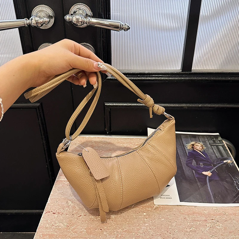 

100% Cowhide Fashion Women Shoulder Bag Luxurious Croissant Design Crossbody Bags Ladies Solid Color Casual Small Messenger Bags