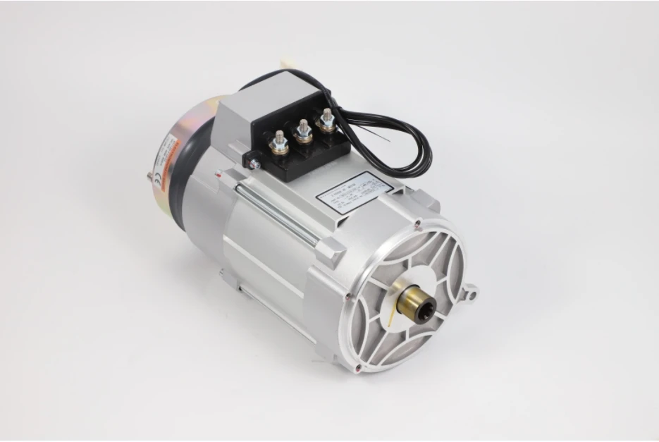 Motore per carrelli da golf per auto elettriche con motore CA 72V 7,5KW AQHT7.5-4104C per carrello da golf per auto turistiche elettriche