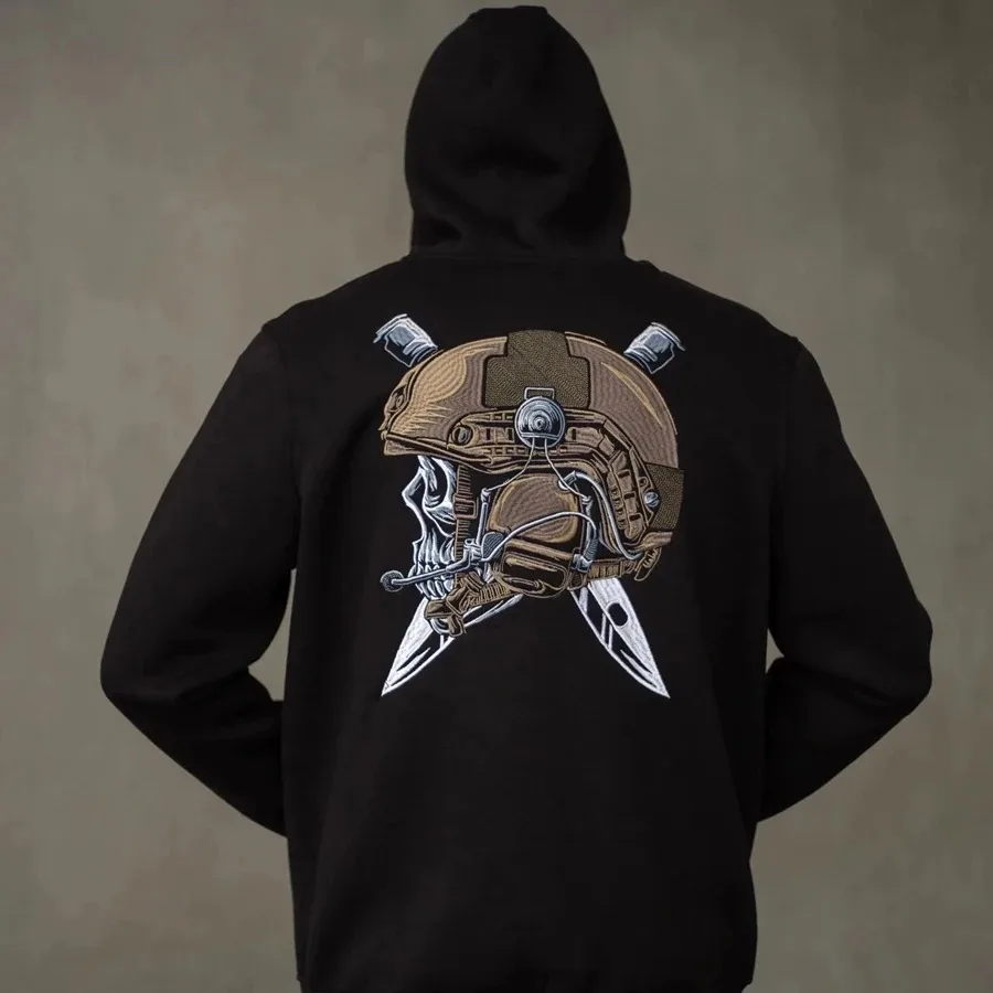 

Толстовка с вышивкой на спине, графика черепа и оружия, классическая одежда для любителей игр FPS