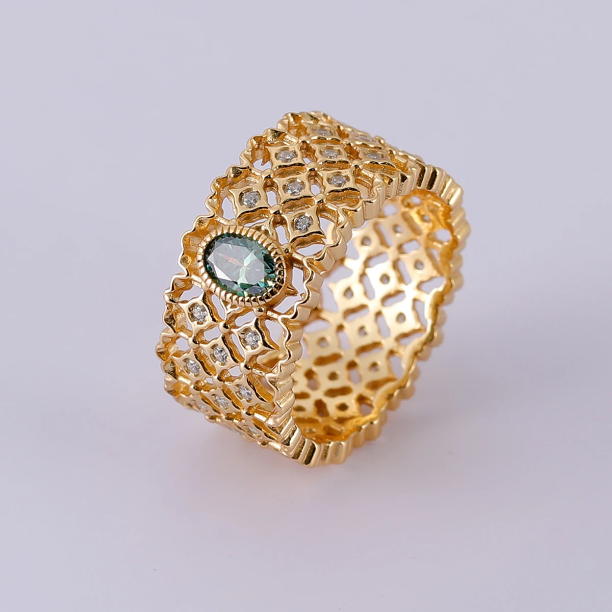 Women's S925 Silver Plated 18K Gold Green Oval Shaped Moissanite Lace Craft Ring 0.5CT For Gift