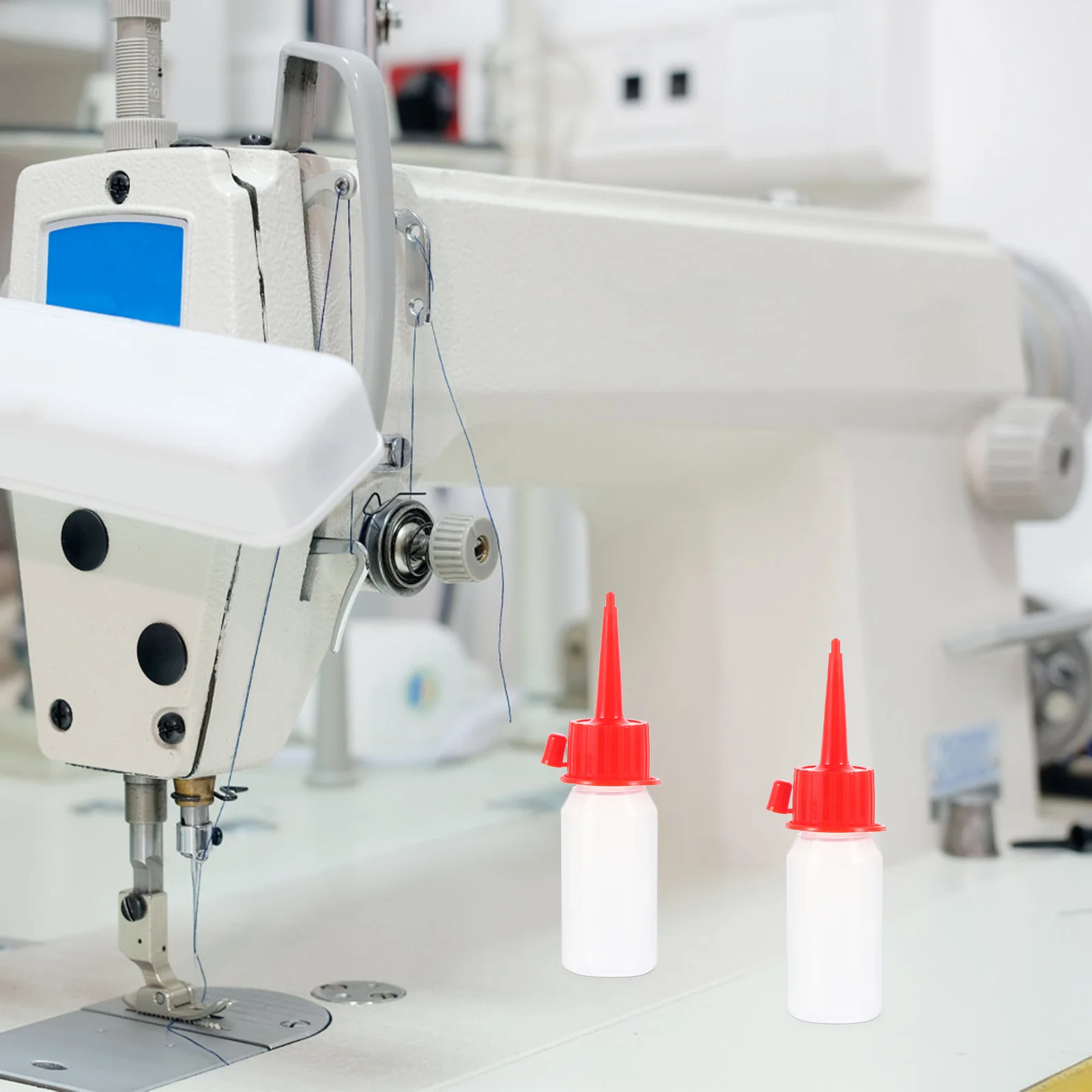 

25Pcs Practical Sewing Machine Oil Containers Fine Workmanship Creative Design Wear Resistant Bottles Pointed Nozzle Oil Bottles