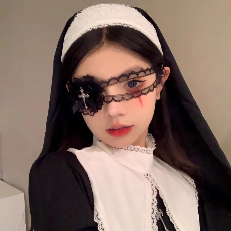 キュートな蝶結びクロスハートレースアイマスク 女性用 ハロウィン 修道女コスチュームアクセサリー ダークゴシックスタイル メイドコスプレ小道具 ロリータアイマスク